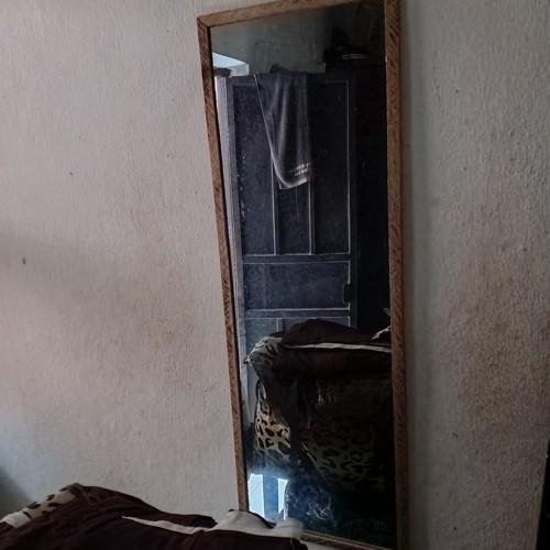 Wall mirror 