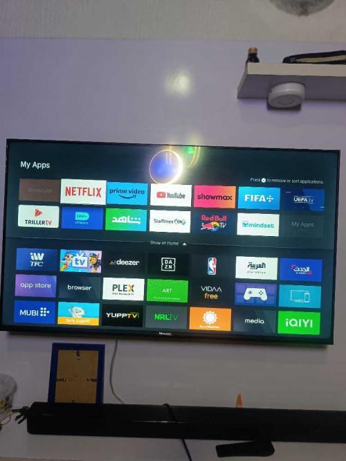 43" Hisense Smart TV