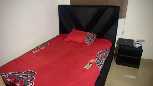 6x4 bed stand and side drawer