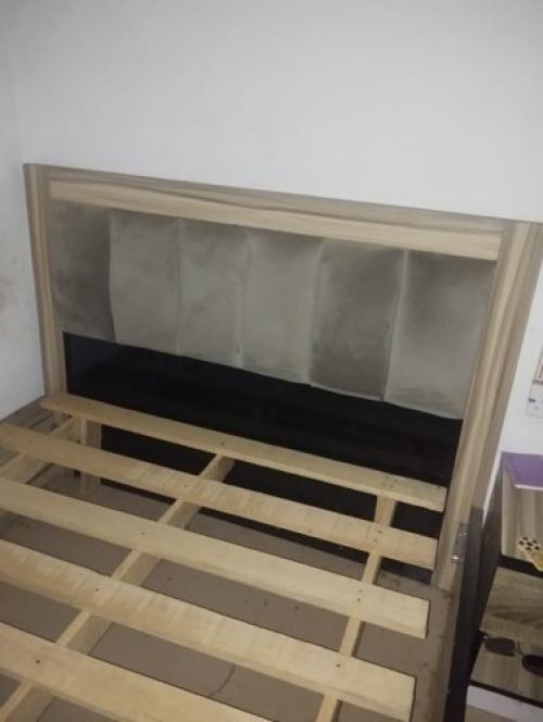 6ft4 Bedstand and drawer