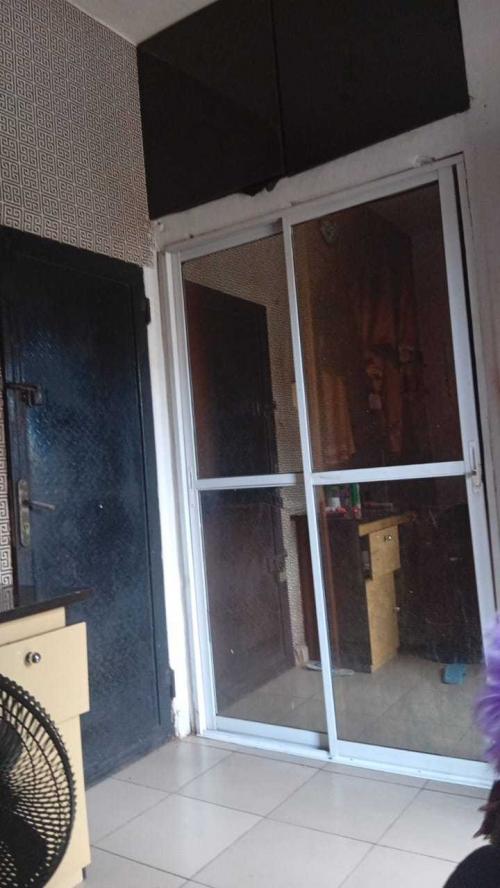 glass wardrope