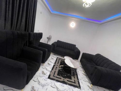 7 seater sofa 