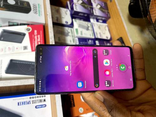 samsung S10+