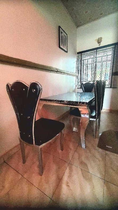 6 seater marble dining set 