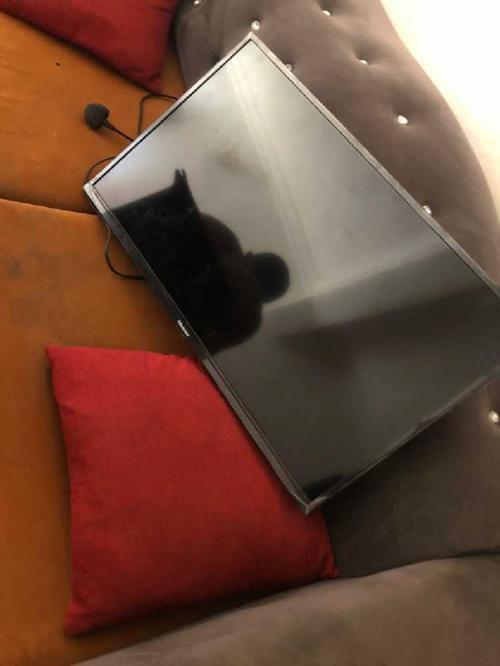 32 inches hisence smart tv 